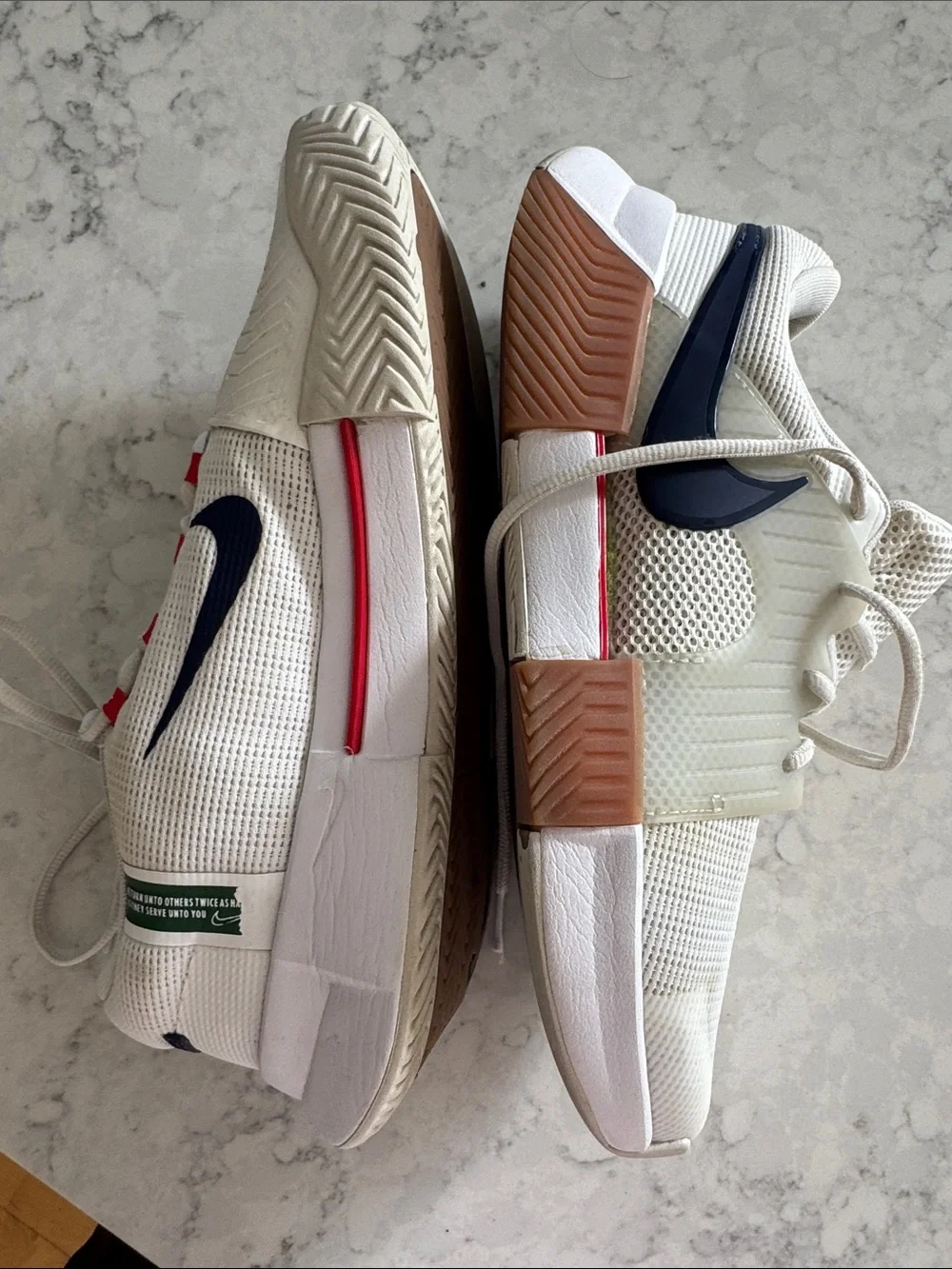Women’s 9.5 Nike Zoom Tennis/Pickleball Shoes